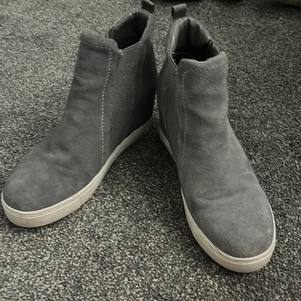 Steve Madden booties